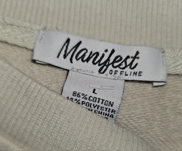 Manifest by Offline Heart Cut Out Cropped Sweatshirt - Picture 6 of 8